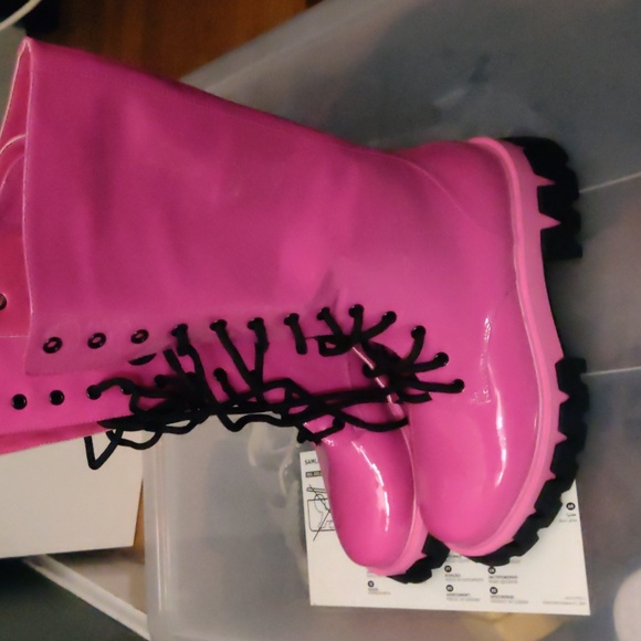 Koi boot - Picture 3 of 3